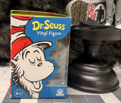 Dr Seuss The Cat in the Hat CultureFly Vinyl Figure Collectible New