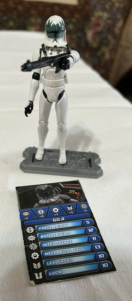 STAR WARS 3.75″ GALACTIC BATTLE CLONE TROOPER PILOT GOJI FIGURE w WEAPON & CARD