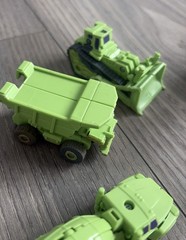 Transformers Legends ROTF Constructicons Devastator Green G1 Color **READ**