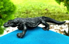 Realistic Beautifully Detailed Hand Painted Komodo Dragon Lizard PVC Figure