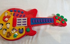 The Wiggles Murray’s Red Guitar Music Sing Songs Music 15″ 2003 Spin Master Test