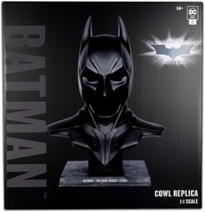 McFarlane Toys – DC Direct Batman: The Dark Knight (2008) Cowl Replica 1:1 Scale