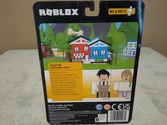SEALED ROBLOX Celebrity Collection ADOPT ME: LEMONADE STAND w Virtual Item Code
