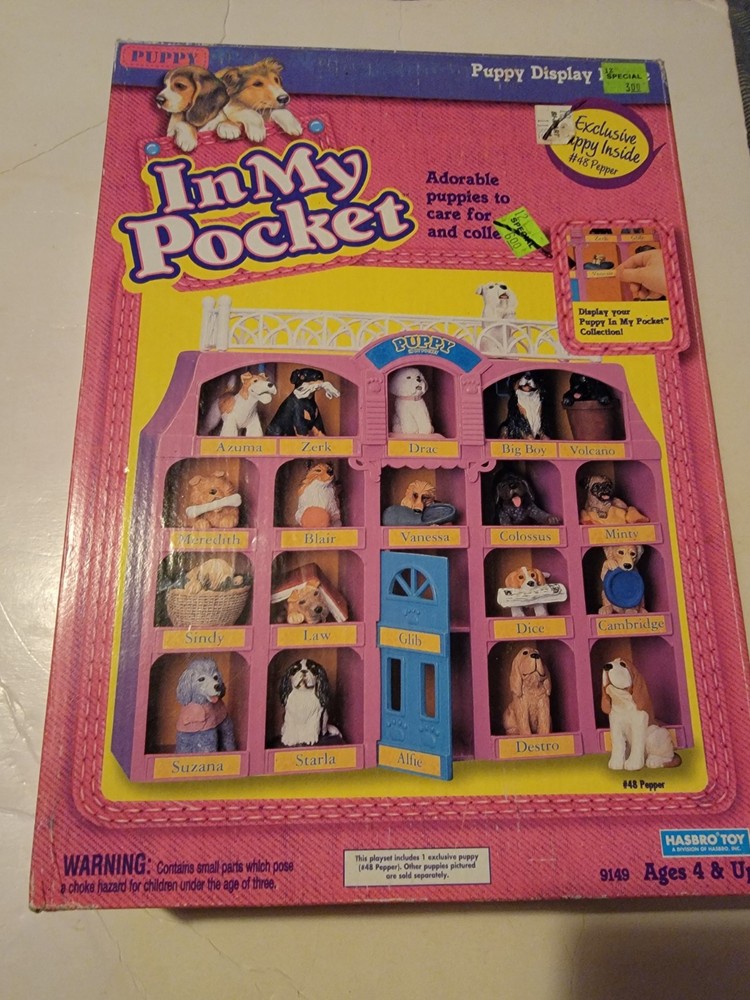 Vintage Hasbro Toys 1994 MEG Puppy In My Pocket Tuxedo 90s Display Playset Box