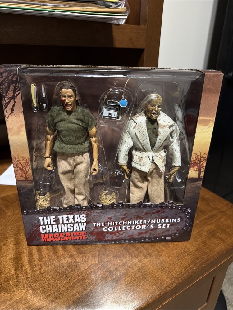 NECA Texas Chainsaw Massacre Hitchhiker and Nubbins Sawyer Action Figure Set NIB