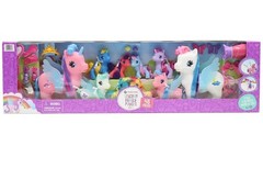 Member Mark Unicorn Family Playset with 48Pieces