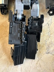 Transformers Power of the Primes Leader Class Evolution Nemesis Prime