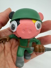 Roblox Tigry Elf Swords & Outpost Soldier Piggy Mini Figures Lot of 2 Authentic