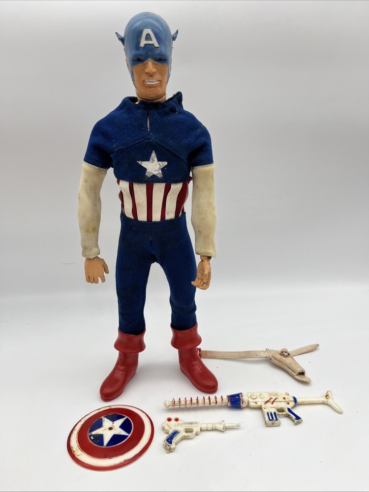 Captain America 1966 CAPTAIN ACTION Ideal ORIGINAL FIGURE, Mask, Guns, Belt