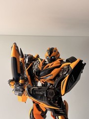 Age of extinction threezero dlx scale 3rd party bumblebee
