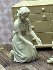 1:24 1950 Dollhouse Mom and Toddler Baby Child Inspired by Marx