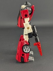 Transformers Siege Sideswipe complete Hasbro WFC Generations Deluxe Class
