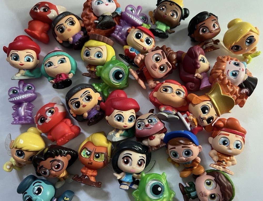 Disney Doorables Mixed Figure Lot 22 Count
