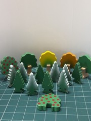 VTG Thomas & Friends Lot 9 Pine & 5 Oak Trees Snowy Green 1994 Britt Allcroft