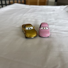 Disney Pixar Cars Lot Of 5 Die cast & Plastic Luigi Tia Chuki Stanley NICE!!