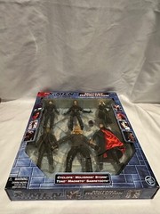 ToyBiz Marvel X-MEN Movie MUTANT REVOLUTION Cyclops Wolverine Storm LEGENDS NEW
