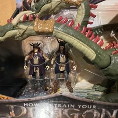 How to Train Your Dragon Hideous Zippleback Ruffnut & Tuffnut Premium Figure Set