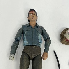 Neca Evil Dead 2 Dead By Dawn Ultimate Ash Action Figure w/ Accessories