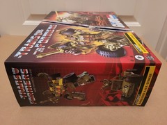 Hasbro- Bumblebee A.W.E Striker- 2022 G.I. Joe x Transformers- Stalker- Sealed!
