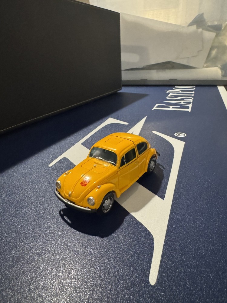 Takara Transformers Masterpiece Bumbelbee Action Figure (MP-21)