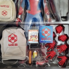 hot toys D23 expo , spiderman exclusive