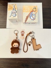 The Monsters Pin For Love Series Letter L Pendant Blind Box Bundle (plush L)