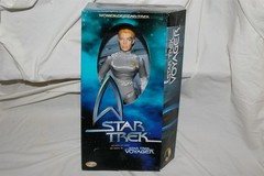Playmates Star Trek Voyager Seven of Nine 9″ Action Figure 1999 NEW!