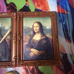 ZURU Mini Brands Create Masterpieces – Mona Lisa & Mona Lisa with Baseball Hat