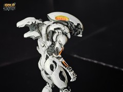 Premium 100mm Sci-Fi Bio-Mechanical Entity – Resin Collectible Figure 1/18 “3.94