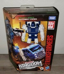 Hasbro Transformers War for Cybertron Kingdom K32 Autobot Pipes Deluxe Class