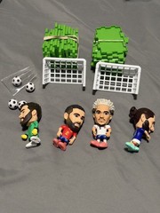 ZURU FIFA Ballers Series 1 Soccer Figure Pick Your Field Piece – 4 figures & acc