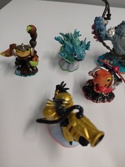 Skylander Trap Team And Skylander Giants action Figure Total Of 10 #77