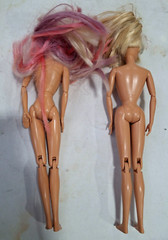 Lot of 2 Mattel Barbie Dolls with Jointed Arms & Legs 1 Died Hair – 74