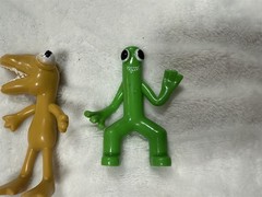 LOT OF 8 RAINBOW FRIENDS FIGURES ROBLOX 8 DIFFERENT CHARACTERS