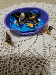 Vintage 1990s Puppy In My Pocket Collie Dog Family Bella Mom & 4 Puppy Dogs