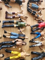 Huge Lot Of Used Wrestlers Mix Years! 32 Wrestlers Many Different Years