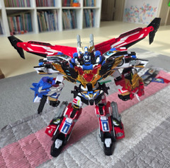 Metal Cardbot W Grand Blue Leon Blue Cop W Blion Integrated Robot Toy