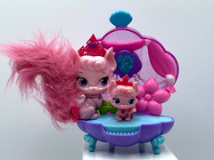 Disney Palace Pets Beauty & Bliss Playset Furry Tail Friends Sleeping Beauty