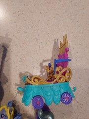 My Little Pony G4 Small Lot Of 5 Ponies And 2 Playset Piece