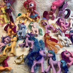 Various My Little Pony Toy Figure LOT Vintage & New Generation Over 25 Pony Lot