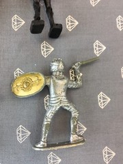 18 – G11 medieval knight lot figures