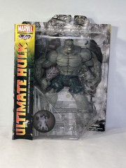 MARVEL Diamond Select “ULTIMATE HULK” 9″ NEW 2013 GREY Incredible Hulk Figure