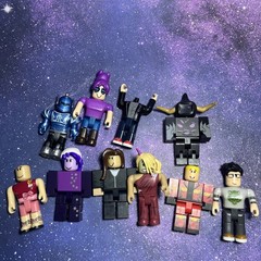 R0BL0X Toys Lot Of 10 Legends Collection Figures Only No Codes New Playset