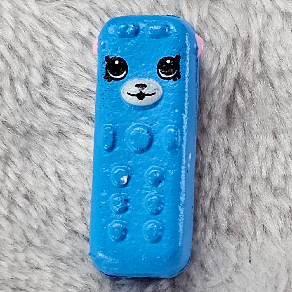 Shopkins Happy Places Season 2 Puppy Parlor Decorator Pack Remote Petkin Blue
