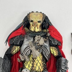 Neca Predator AVP Elder Predator Action Figure w/ Accessories READ