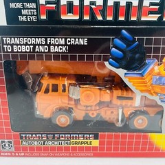 Transformers G1 Grapple Autobot Architect Action Figure Reissue Toys New in Box