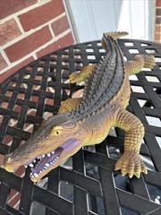 Toys R Us Maidenhead Large Realistic Lifelike Soft Rubber Alligator 2017 23”