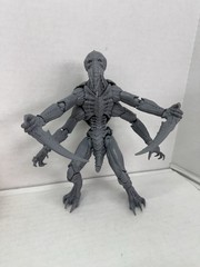 McFarlane Toys Warhammer 40000 40k Ymgarl Tyranid Genestealer Artist Proof Loose