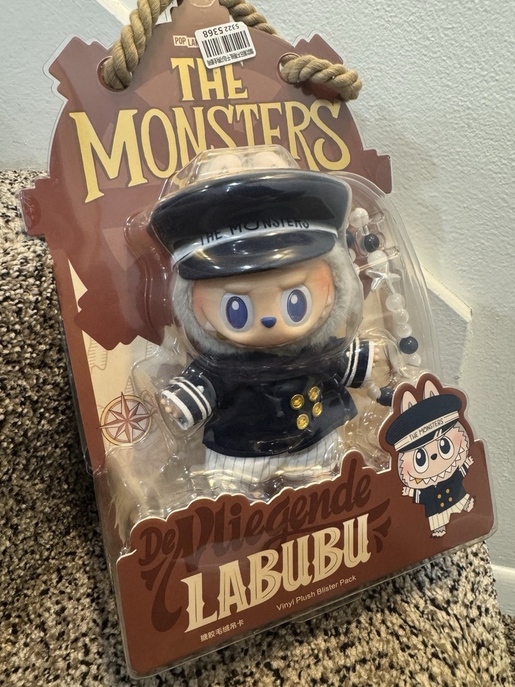 Popland Exclusive The Monsters De Vliegende Labubu Series Captain Authentic NEW