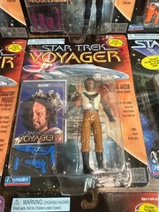 Star Trek Playmates Voyager Lot x9 Janeway Kim Tuvok Torres Hazon Figures MOC